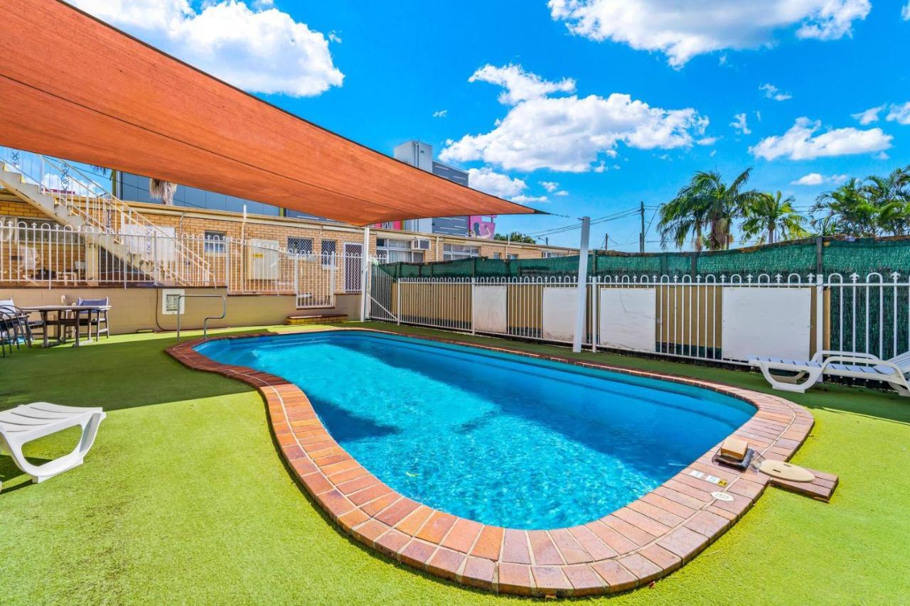 Paramount Motel Brisbane Exterior photo